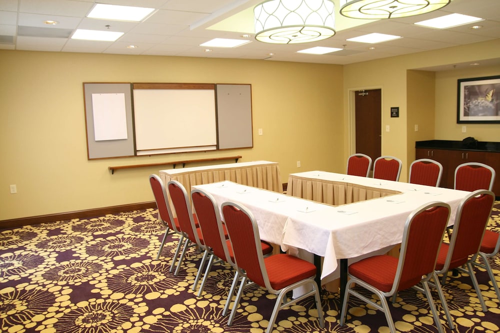 Hampton Inn Richmond Airport - photo 31