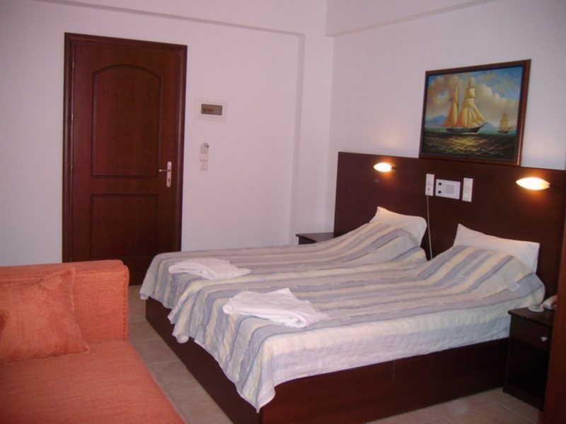 Fragiskos Hotel — Unknown City — photo 4