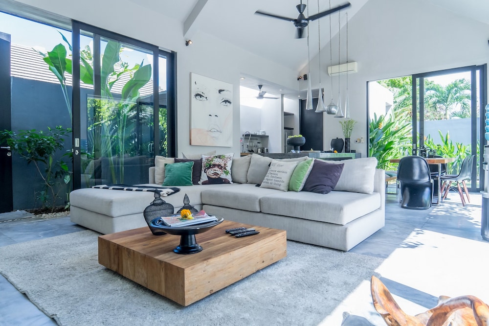 Zanti Villa Umalas — 4-Star Luxury Hotel in Kerobokan, Indonesia