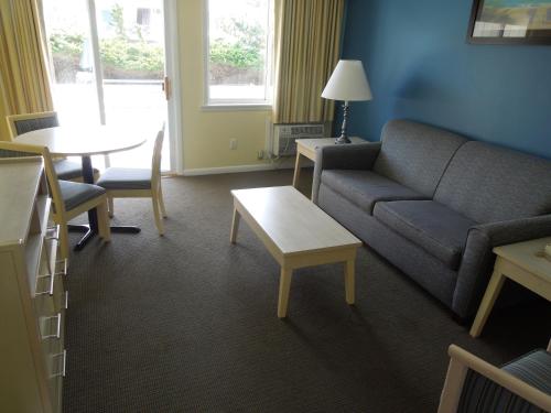 Royal Atlantic Beach Resort - photo 23