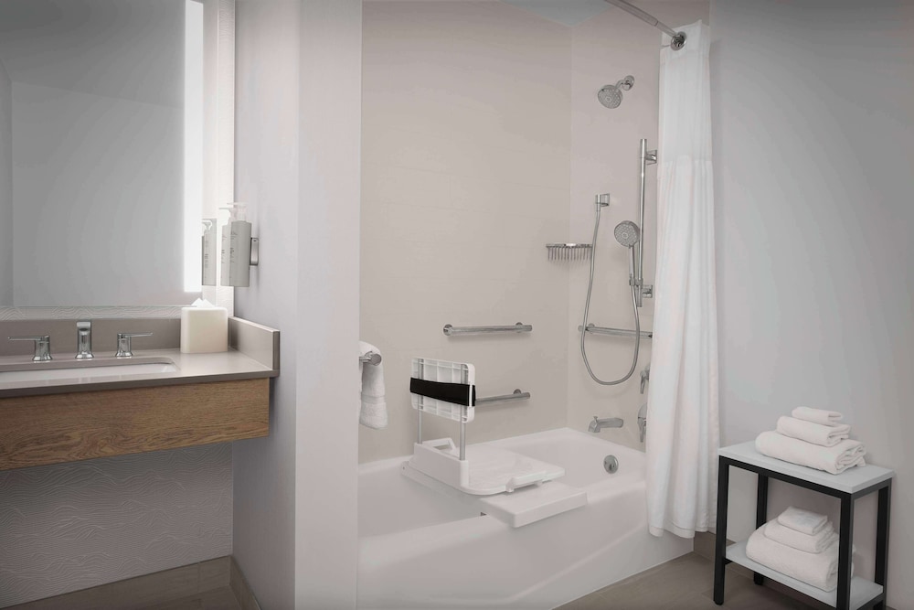 Hilton Garden Inn Casper - photo 21