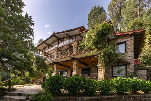 Buransh Terraces Luxury 3&4BHK Villas with Mountain View & Caretaker & Kitchen & Complementary Breakfast — 4-Star Luxury Hotel in Bhowali, India