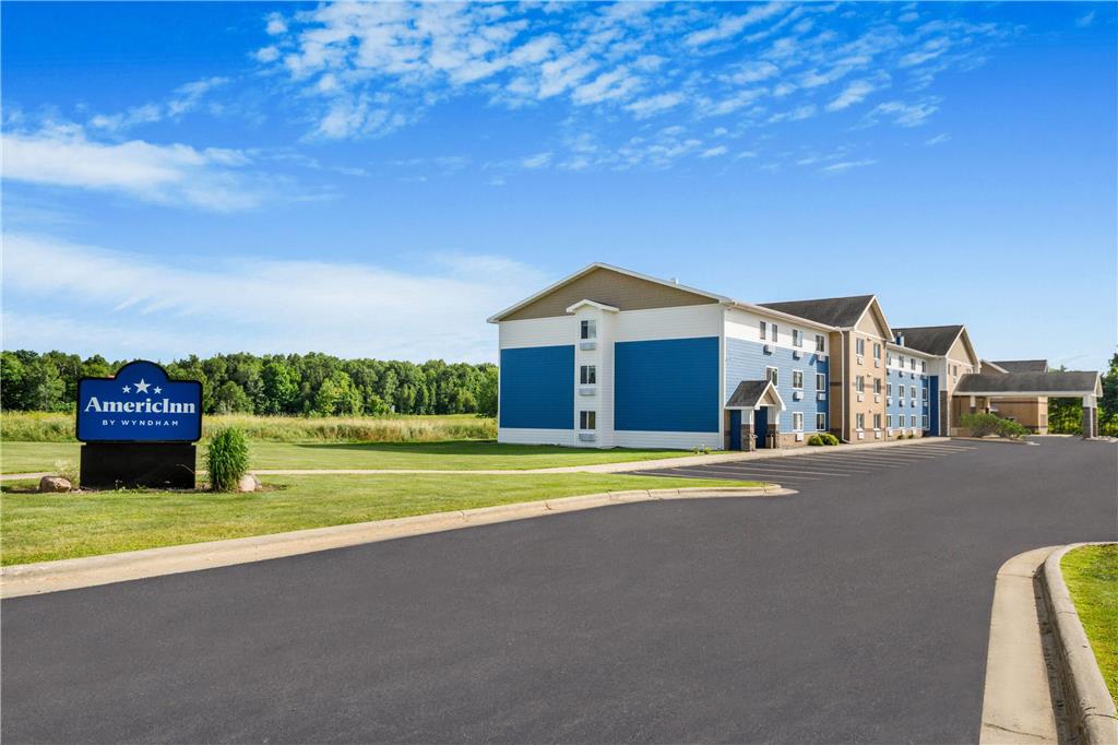 AmericInn by Wyndham Wausau pet-friendly hotel Schofield