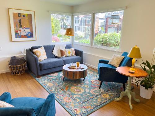 Magnolia Garden Cottage — 4-Star Luxury Hotel in Seattle, United States