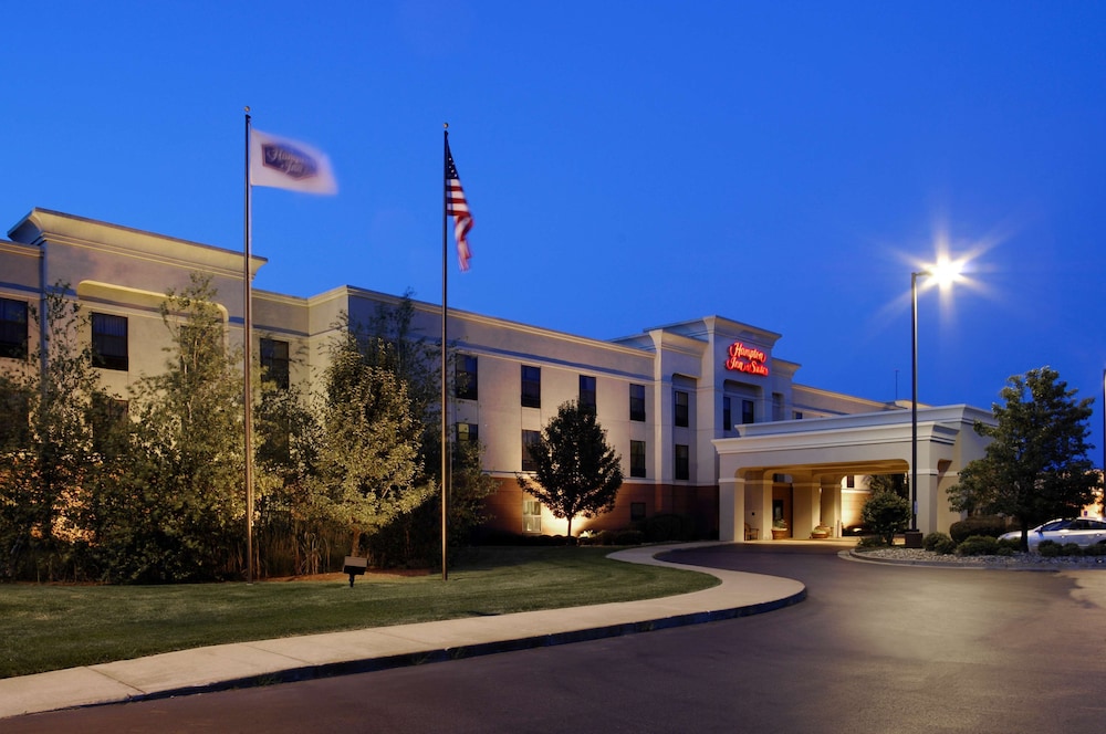 Hampton Inn & Suites Kalamazoo Oshtemo - photo 38