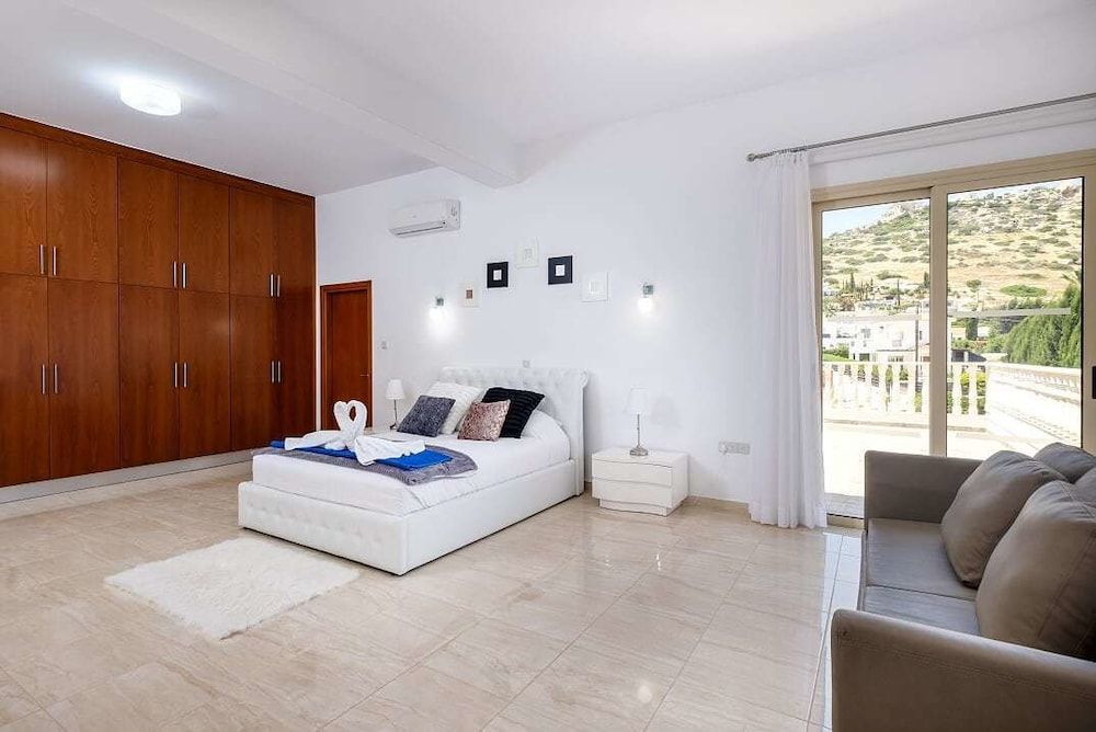 Villa Royale — 5-Star Luxury Hotel in Pegeia, Cyprus