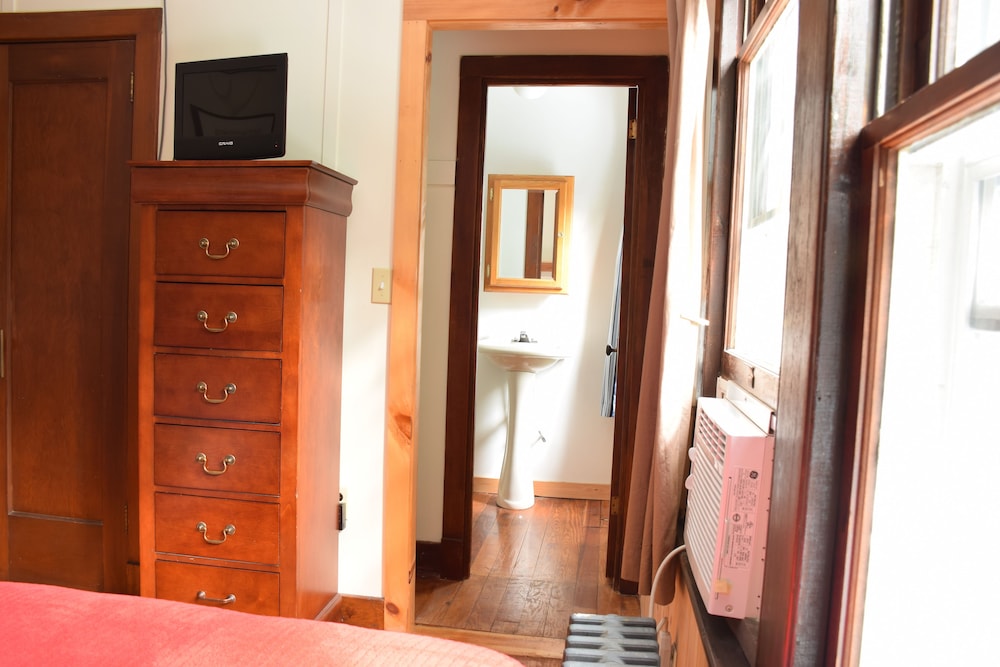 The Baseball Hotel - photo 15