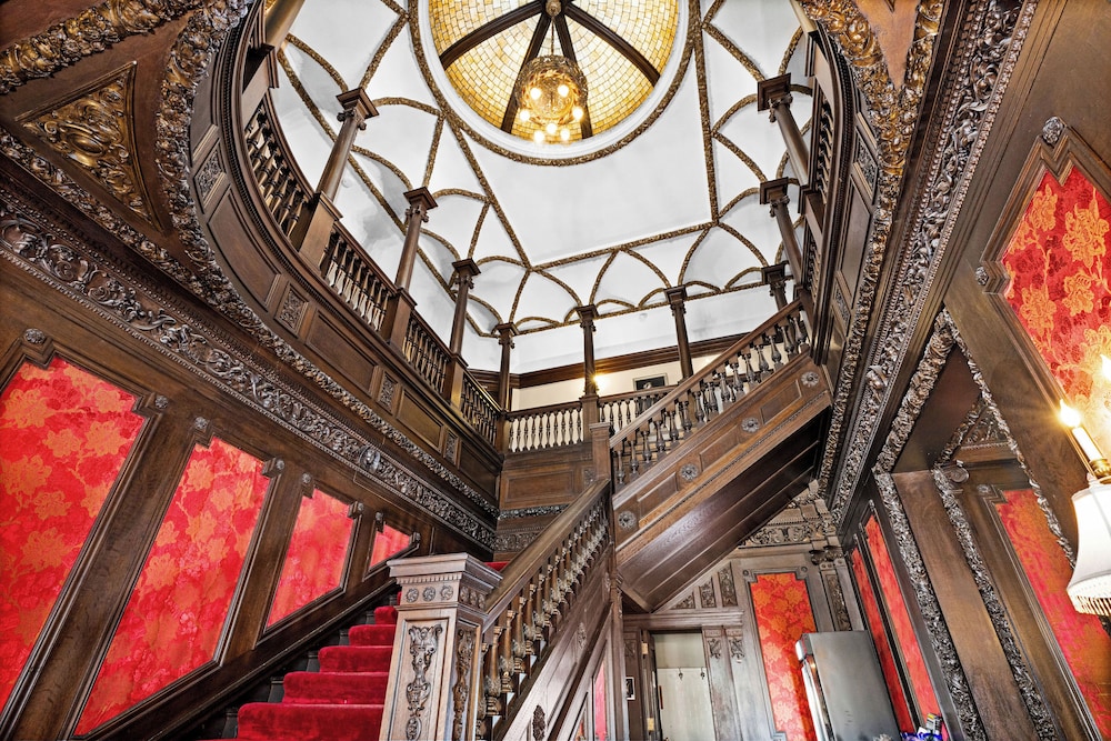 Historic Cotton Mansion Duluth Boutique Hotel - featured photo