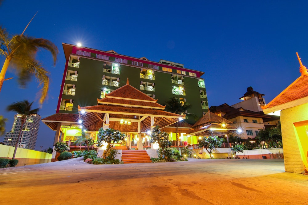 Phuphaya Resort - last minute hotel in Pattaya