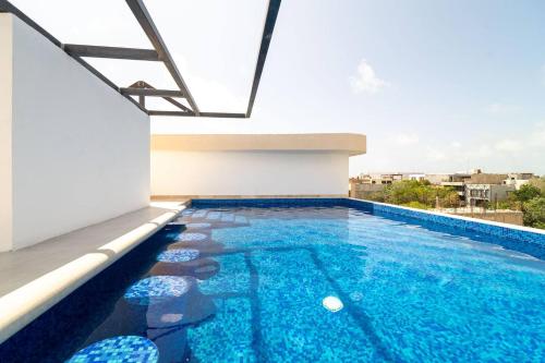 King Studio with Private Balcony Rooftop Pool Gym — 4-Star Luxury Hotel in Tulum, Mexico