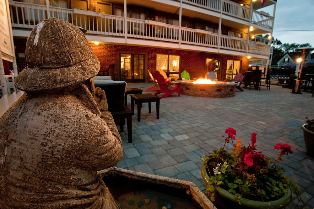 Surfside Hotel and Suites - photo 7