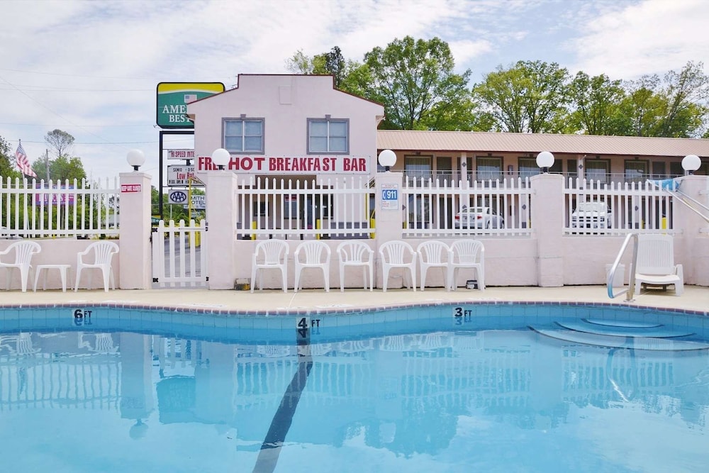 Econo Lodge Calhoun North Damascus - photo 2