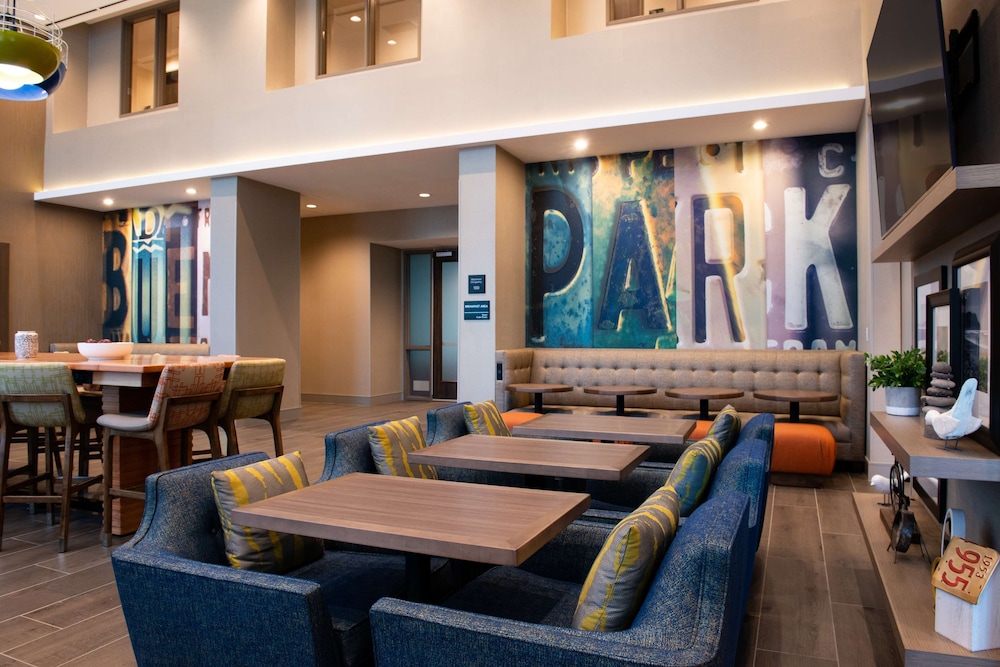 Hampton Inn & Suites Buena Park - photo 39
