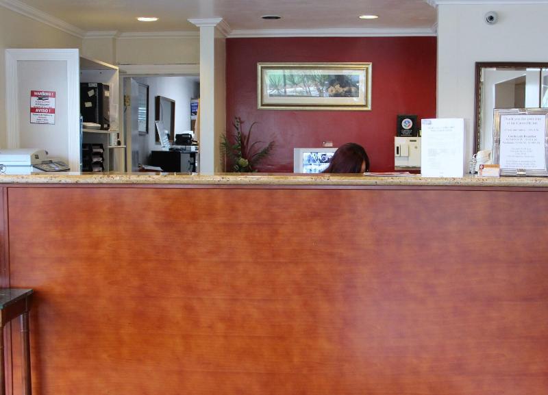 Caravelle Inn Suites - photo 32