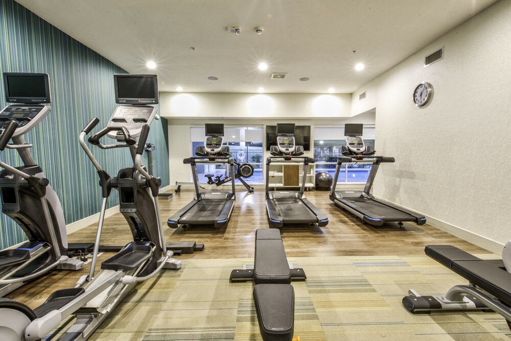 Holiday Inn Express & Suites Dallas NW Farmers Branch by IHG - photo 29