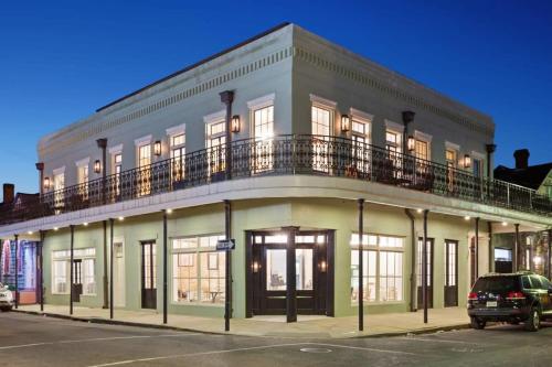 The Burgundy House #2 steps to the French Quarter — 4-Star Luxury Hotel in New Orleans, United States