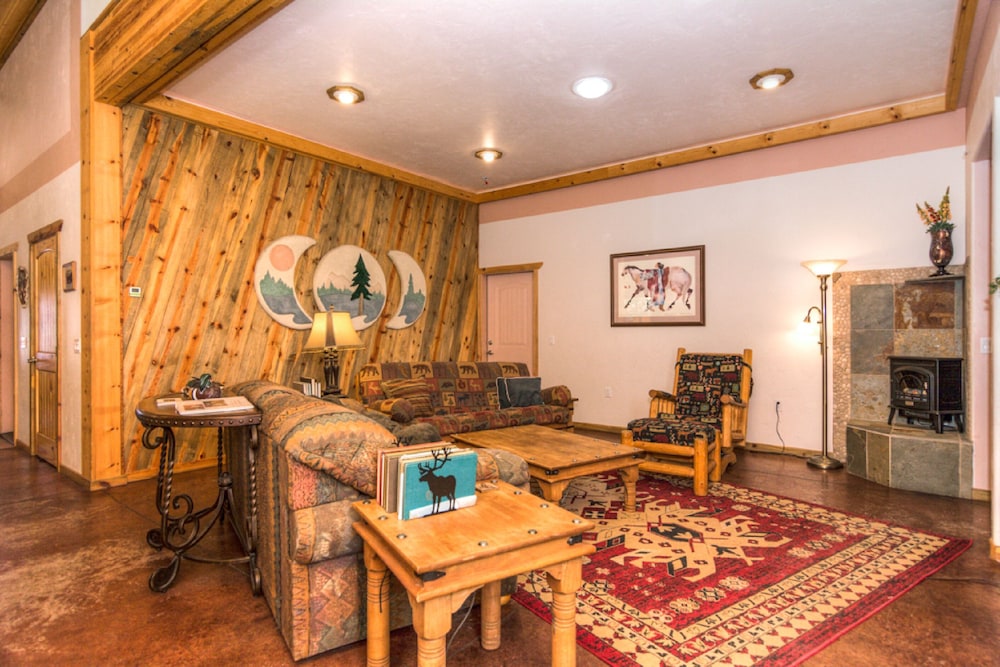 DiamondStone Guest Lodges - photo 19