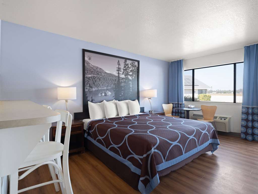 Super 8 by Wyndham Dunnigan - photo 6