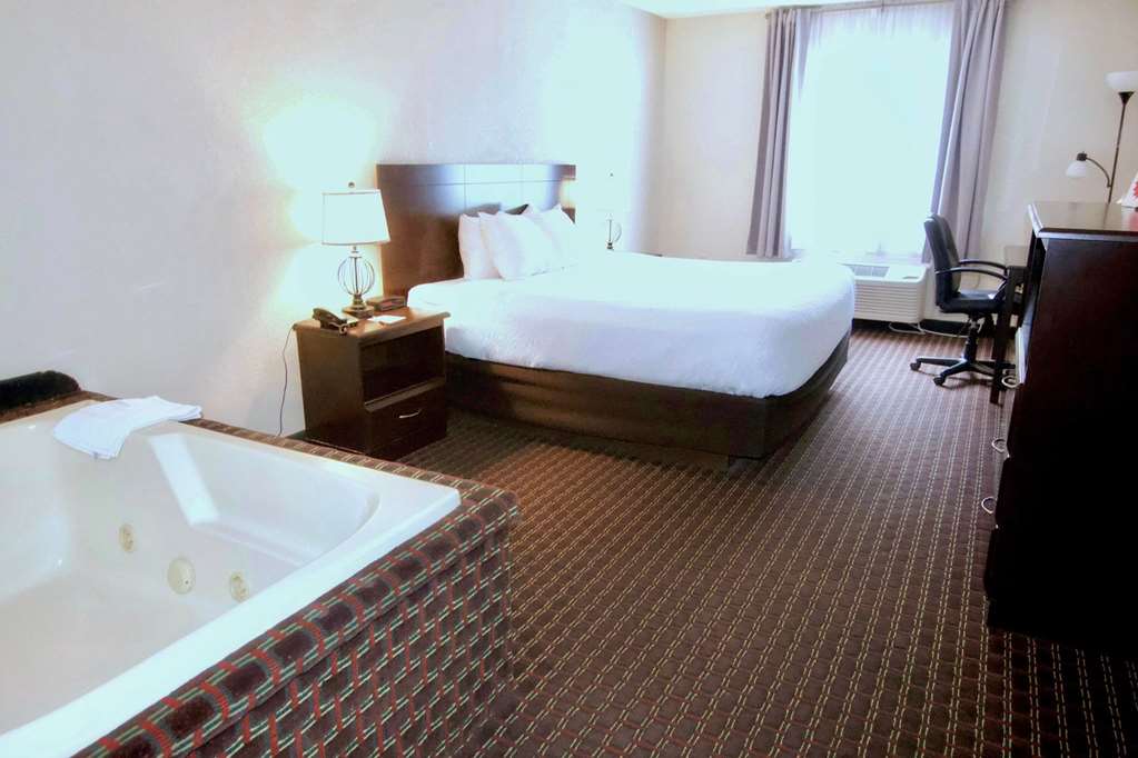 Ramada by Wyndham Tell City - photo 24