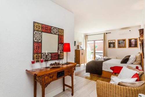 Gomes Freire Studio with Balcony — 4-Star Luxury Hotel in Cascais, Portugal