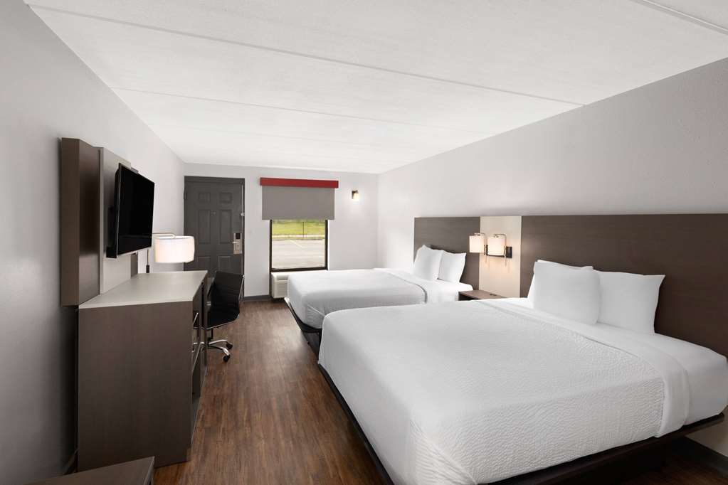 Ramada by Wyndham Bainbridge - photo 14