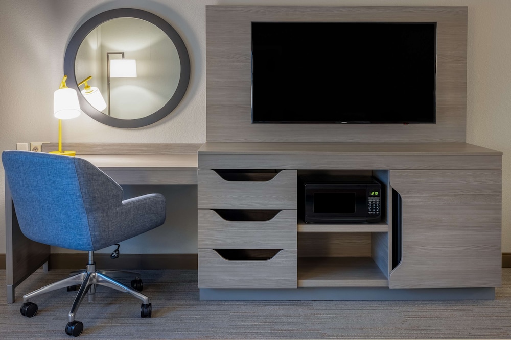 Hampton Inn Harriman Woodbury - photo 8