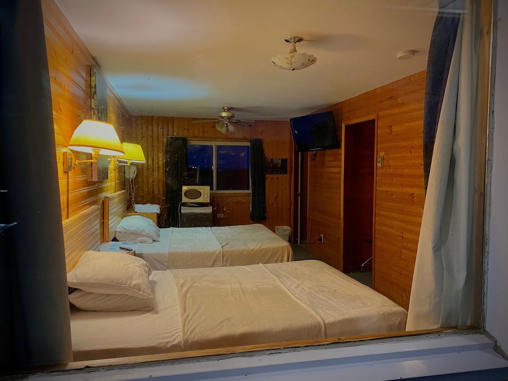 Hillcrest Motel — hotel in Saint John