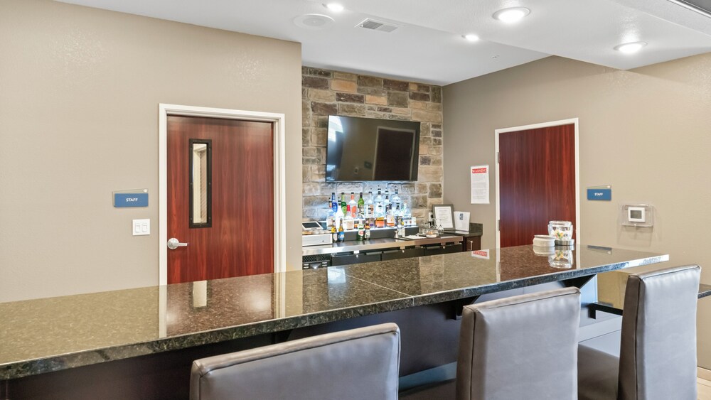 Cobblestone Inn & Suites Julesburg - photo 67