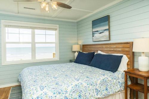 Salty But Sweet by Oak Island Accommodations - photo 22