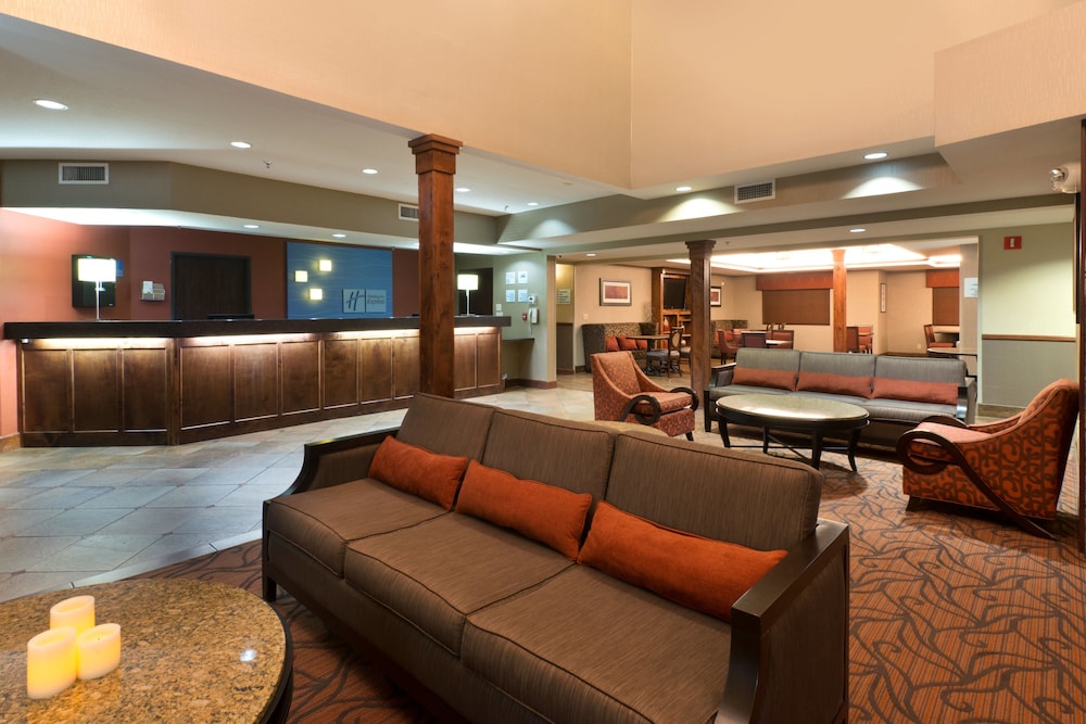 Holiday Inn Express Show Low by IHG - photo 30