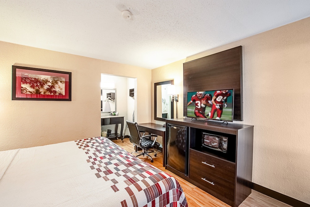 Red Roof Inn Battle Creek - photo 15