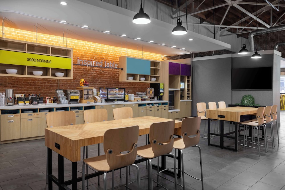 Home2 Suites by Hilton Phoenix Downtown - photo 34
