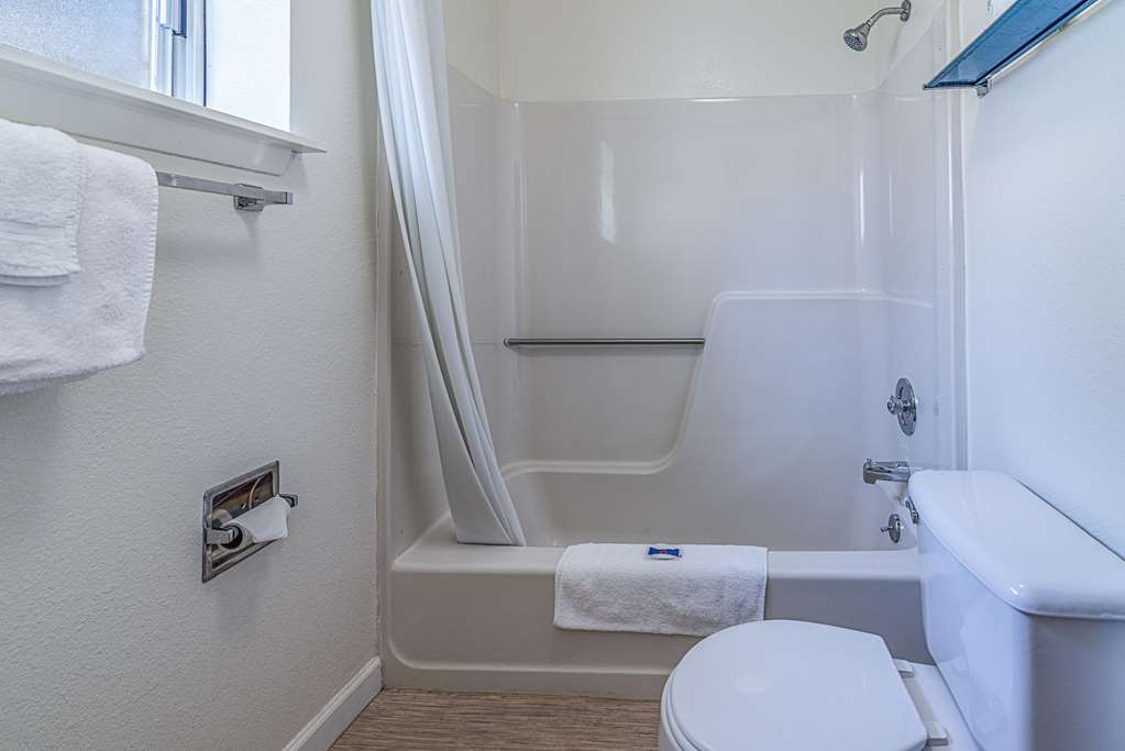Motel 6 Albany NY Airport - photo 17
