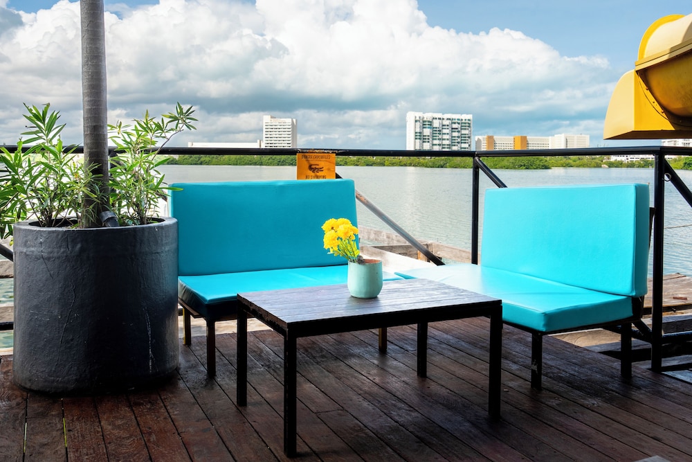 Sundeck