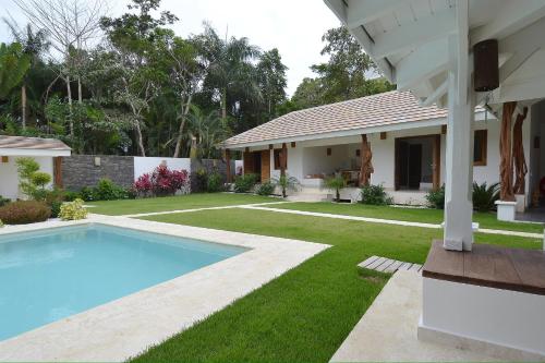 Seaside villa with housekeeping staff Las Terrenas — 4-Star Luxury Hotel in Las Terrenas, Dominican Republic