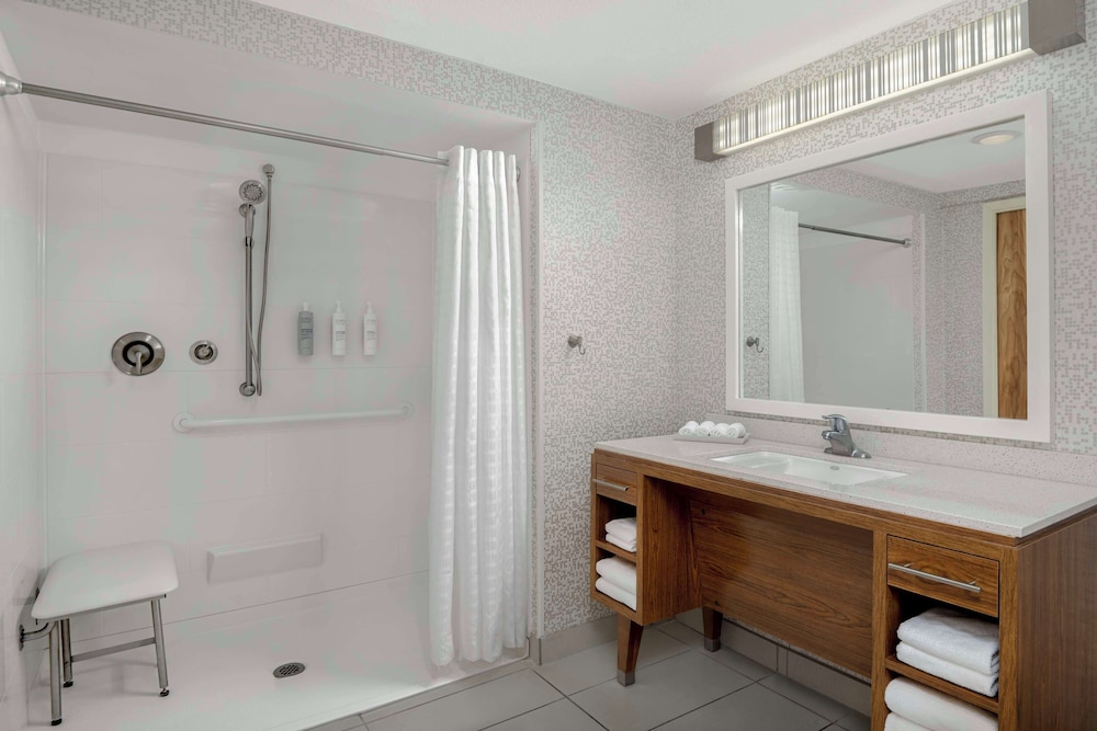 Home2 Suites by Hilton Gainesville Medical Center - photo 28
