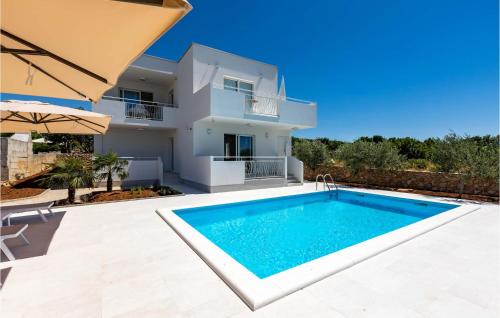 Pet Friendly Home In Punat With Kitchen — 4-Star Luxury Hotel in Punat, Croatia