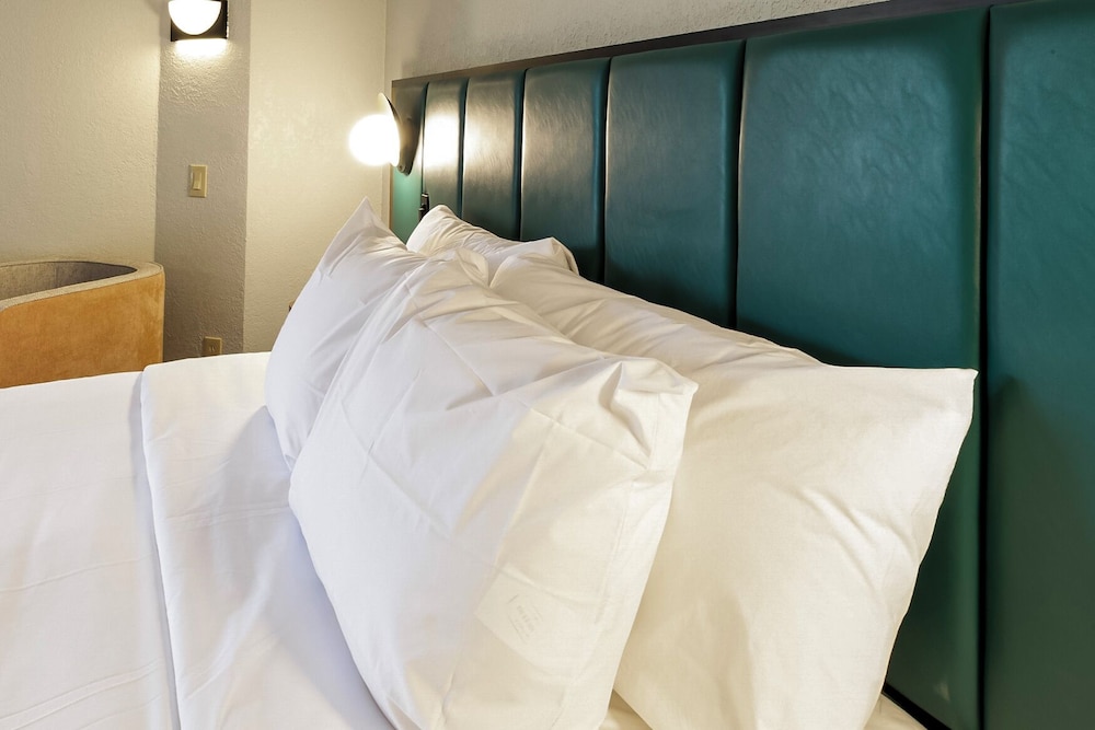 Wingate by Wyndham Owensboro - photo 18