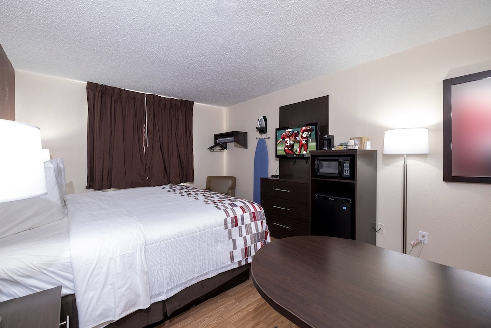 Red Roof Inn Norfolk Portsmouth - photo 16