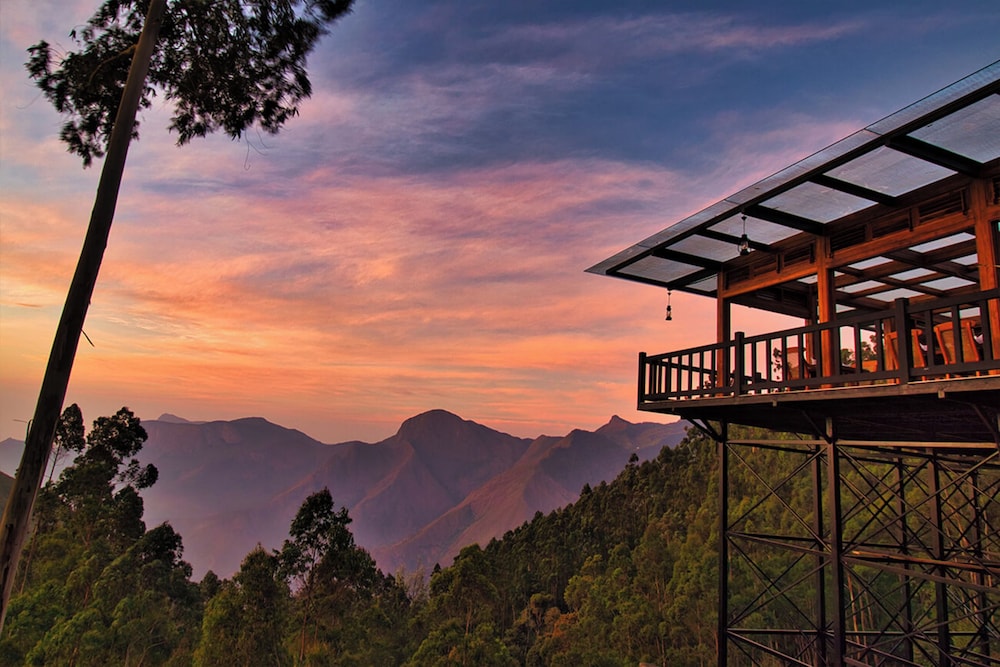Chandys Drizzle Drops Munnar Top Station in Munnar, India