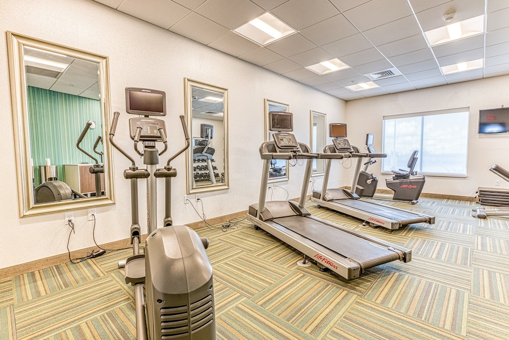 Holiday Inn Express & Suites Rantoul by IHG - photo 36