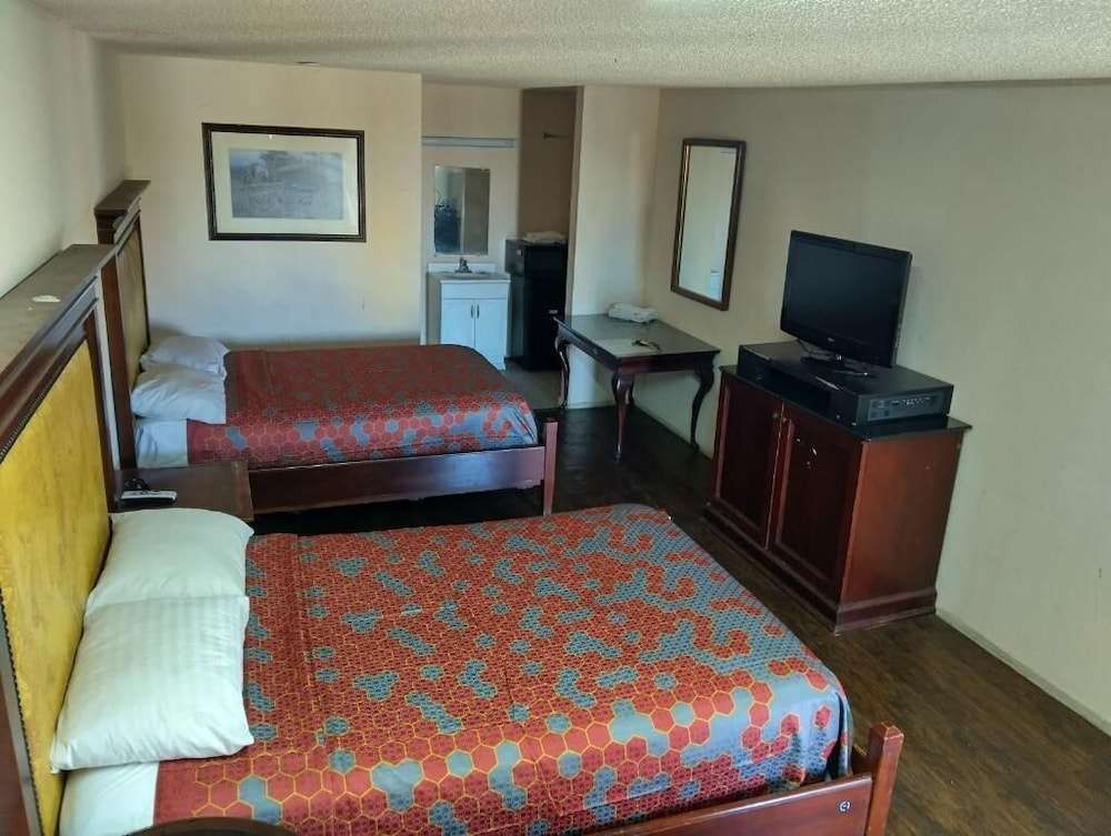 Great Western Inn & Suites Saginaw - photo 6