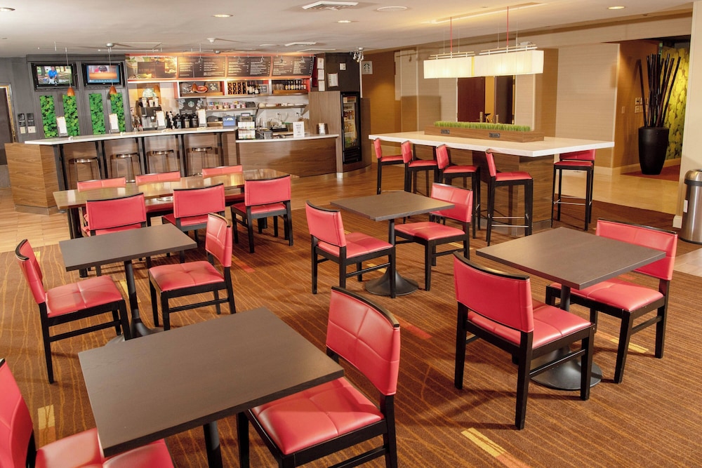 Courtyard by Marriott Erie - photo 32
