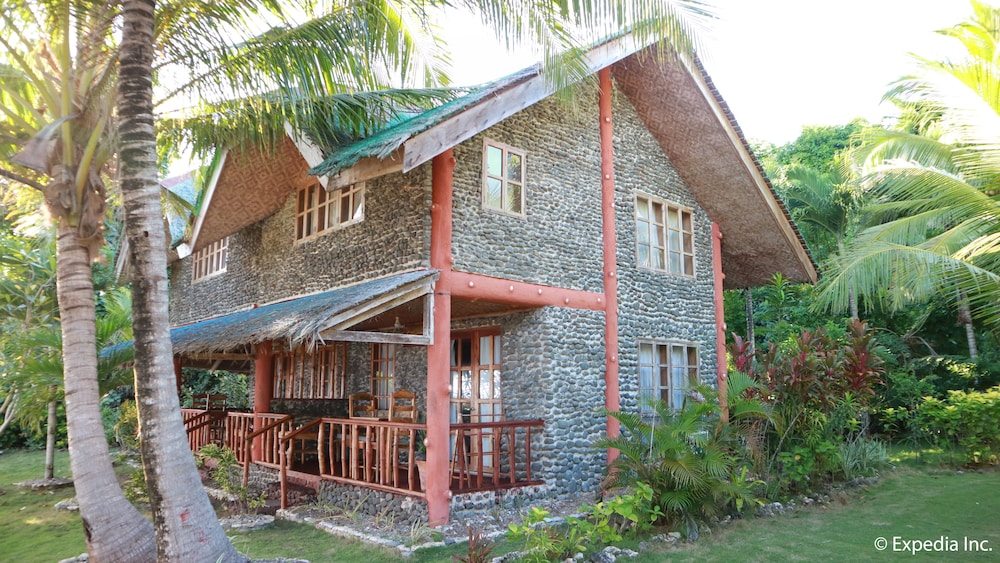 Lazi Beach Club — hotel in Lazi