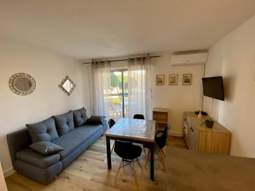 Studio En Bord de Marina in Canet-En-Roussillon, France