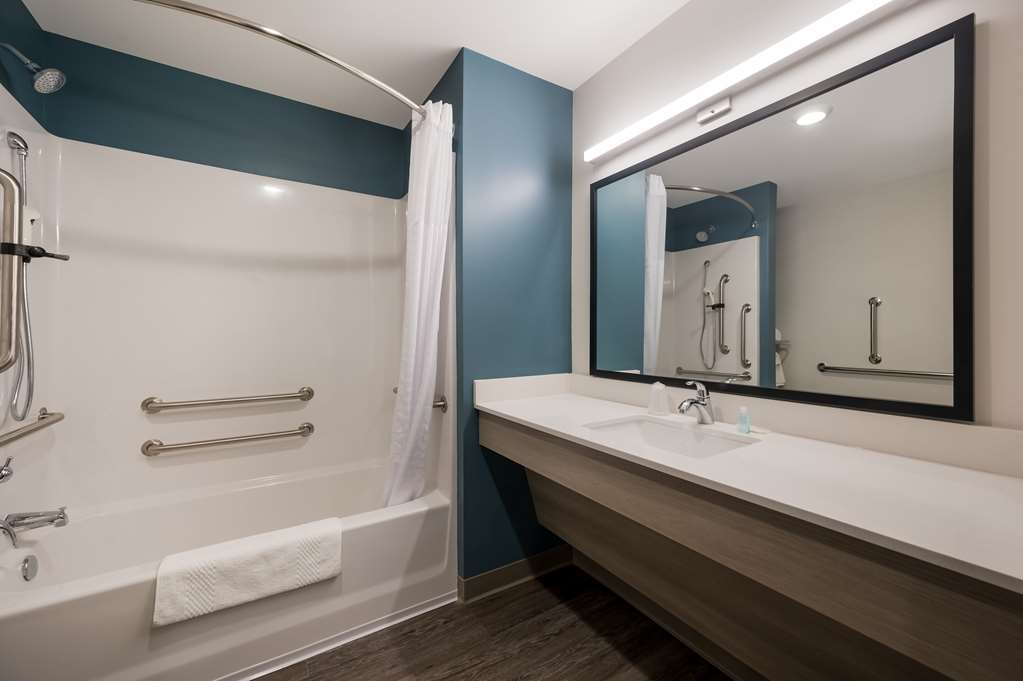 WoodSpring Suites Wixom Novi - photo 8