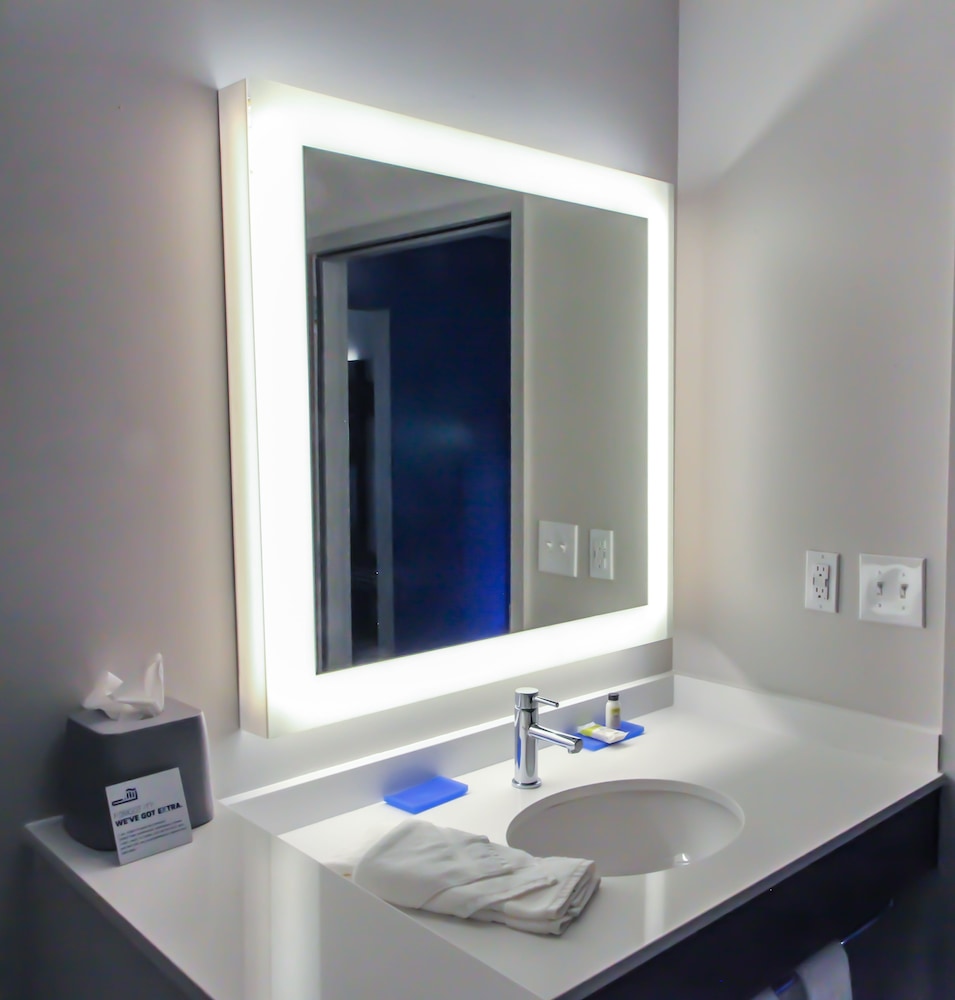 Holiday Inn Express & Suites Nashville North Springfield by IHG - photo 13