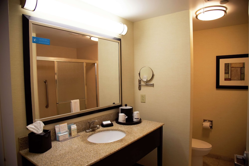Hampton Inn & Suites Sharon - photo 67