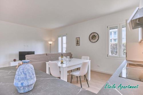 Casa Monique Apartments — 4-Star Luxury Hotel in Desenzano Del Garda, Italy