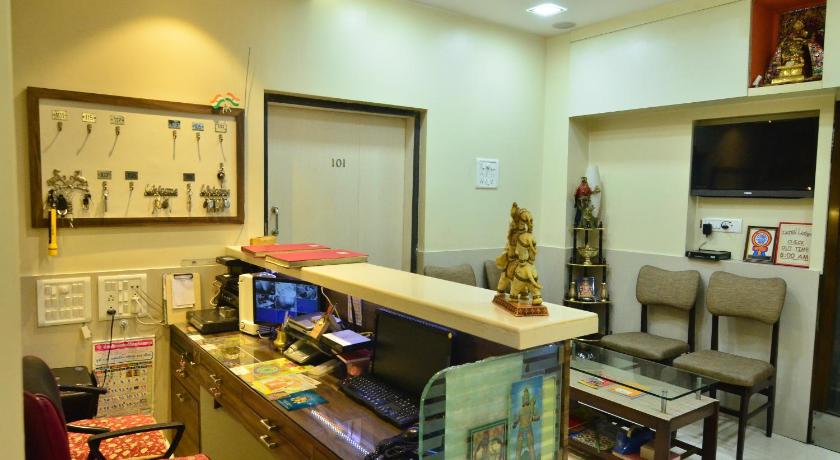 Shri Laxmi Lodge